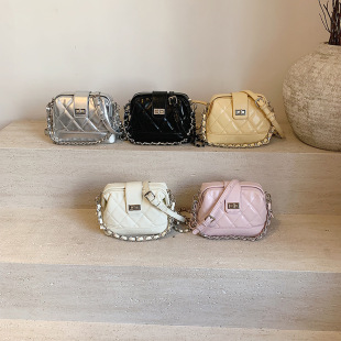 ���R�d���б���С���L朗lŮ���r��bags����2025ͨ�ڿ羳���Ӱ�