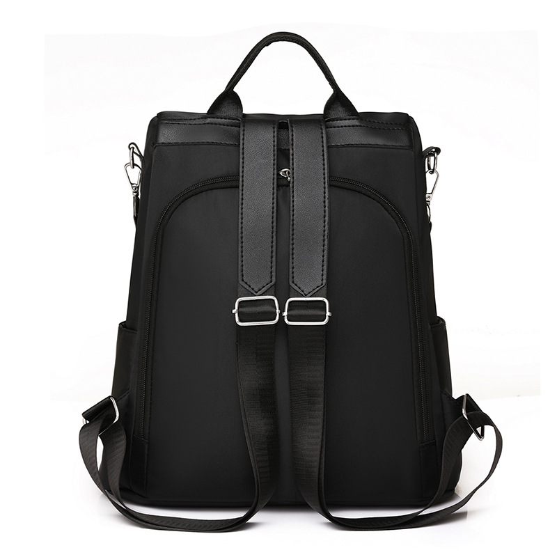 2023 nueva mochila antirrobo de nailon casual para mujer simple y versátil mochila de viaje al aire libre de gran capacidad al por mayor