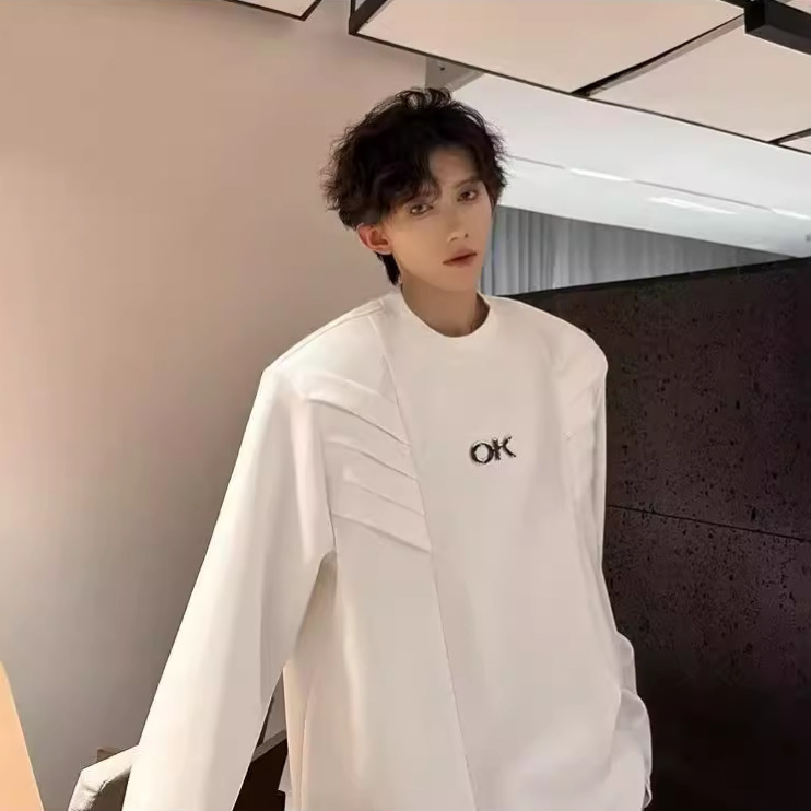 boy Autumn Winter European American High Street Solid Color Design Sense T-shirt Men's Versatile Multi-layer Structure_voghion.com