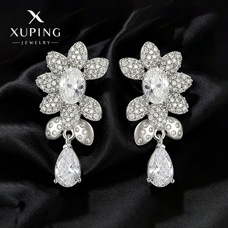 Xuping nuevo brillante flor de zircón gota de agua pendientes nicho de diseño elegante ligero lujoso de alto nivel pendientes para mujeres