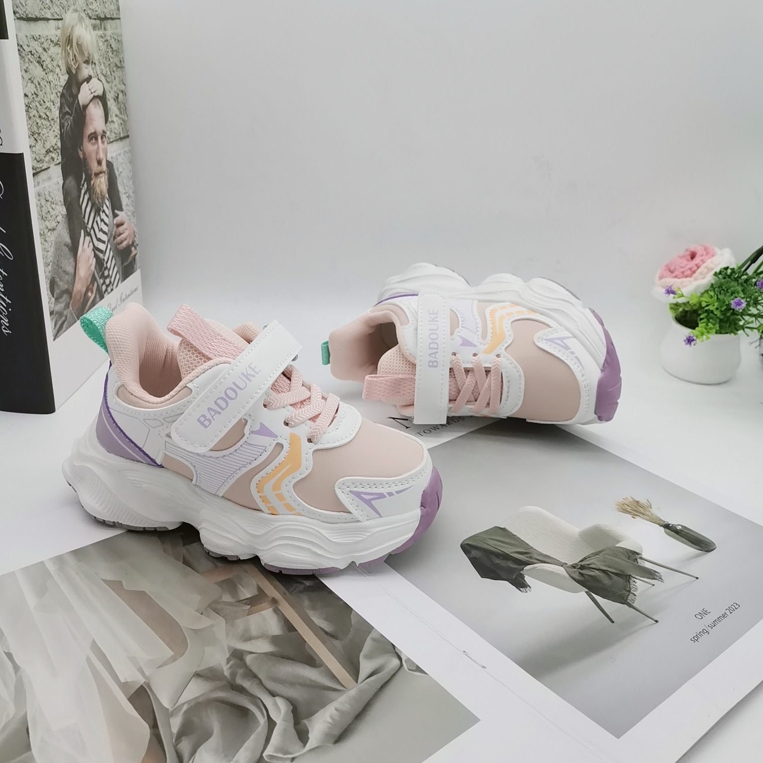 Otoño nuevo 2025 zapatos de cuero para niños y niñas zapatos deportivos para bebés zapatos de correr para niños y niñas