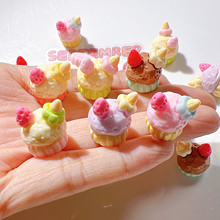 树脂配件DIY冰箱贴贴片平底儿童头饰跨境鞋花底材挂件用草莓蛋糕