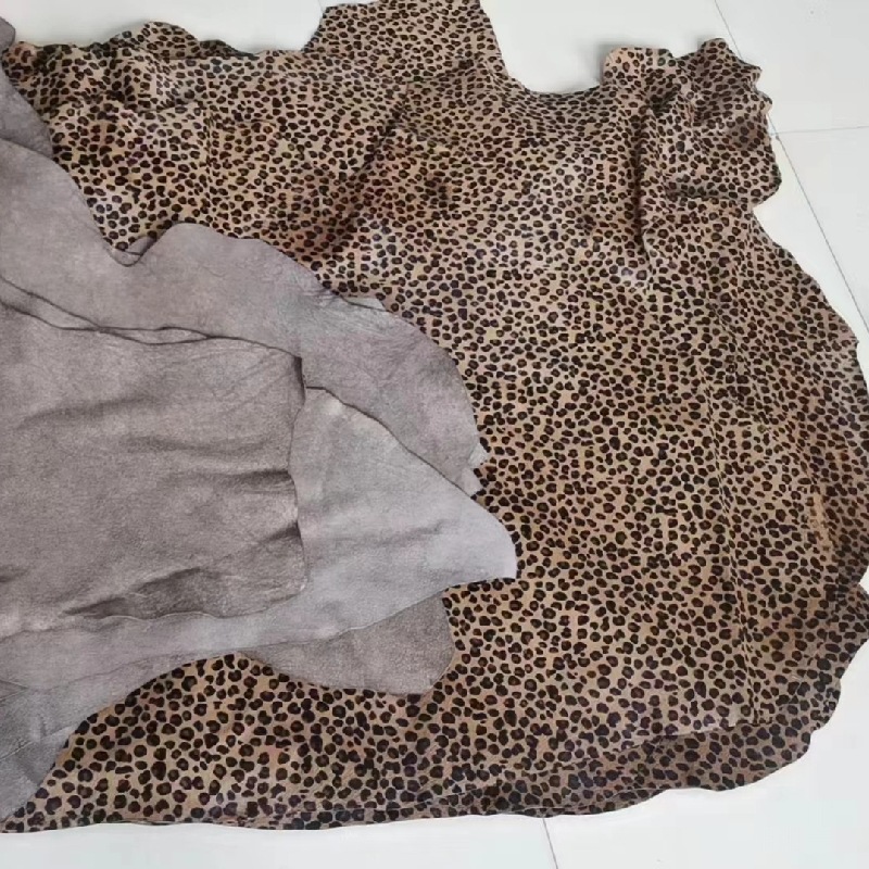 厂家供应特价豹纹款 批发现货牛皮皮料箱包鞋材沙发皮料