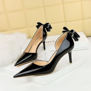 638-AH35M Korean Edition Banquet High Heel Shoes Thin Heel Shallow Notched Pointed Side Hollow Lacquer Leather Back Bow 