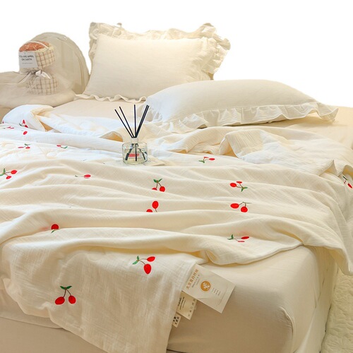 A-class mother and baby double-layered summer quilt with double-layered cotton cloth, water-washed cotton cloth, wrinkled cotton cloth air conditioning quilt/spring and autumn quilt 