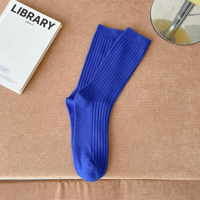 Otoño e invierno calcetines de algodón de color sólido calcetines de pila de color caramelo a rayas de las mujeres INS de moda de doble aguja calcetines de mujer de estilo universitario japonés