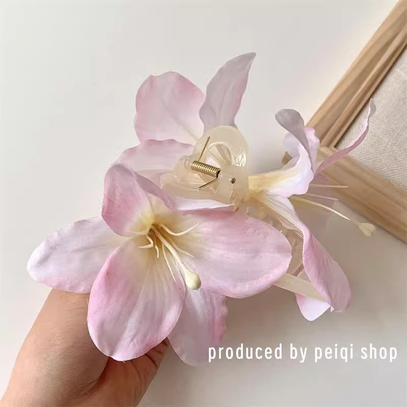 Puramente deseoso de viento colorido primavera orquídea mariposa broca de flores laterales flores simuladas tocado de flores al por mayor acrobacias para el pelo de viajes al mar