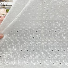 厂家现货全棉镂空小花刺绣面料童装衬衣服装辅料水溶打孔绣花布料