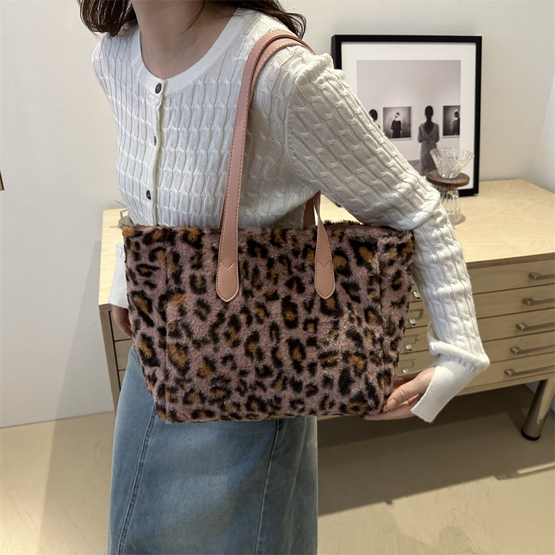Retro melard leopardo bolso de mujer 2024 nueva moda bolso de brazo otoño y invierno gran capacidad bolso de viaje