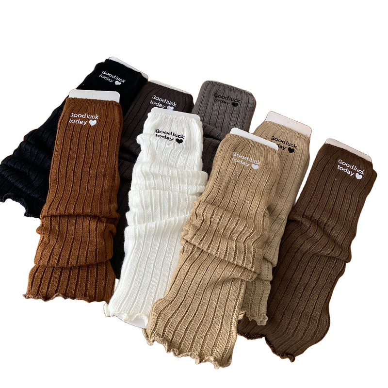 Beinwärmer Baumwoll-Maillard-Socken für Damen, Frühlings- und Herbst-Florsocken mit Herzstickerei, JK-japanische Strickwolle, Herbst- und Winter-Wadensocken_voghion.com