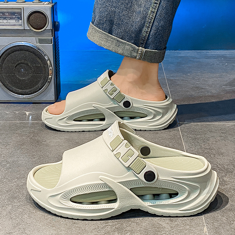 Slippers for Men to Wear Outside in Summer, Thick-Soled Driving Coconut Sandals, Outdoor Sports and Leisure Beach Shoes