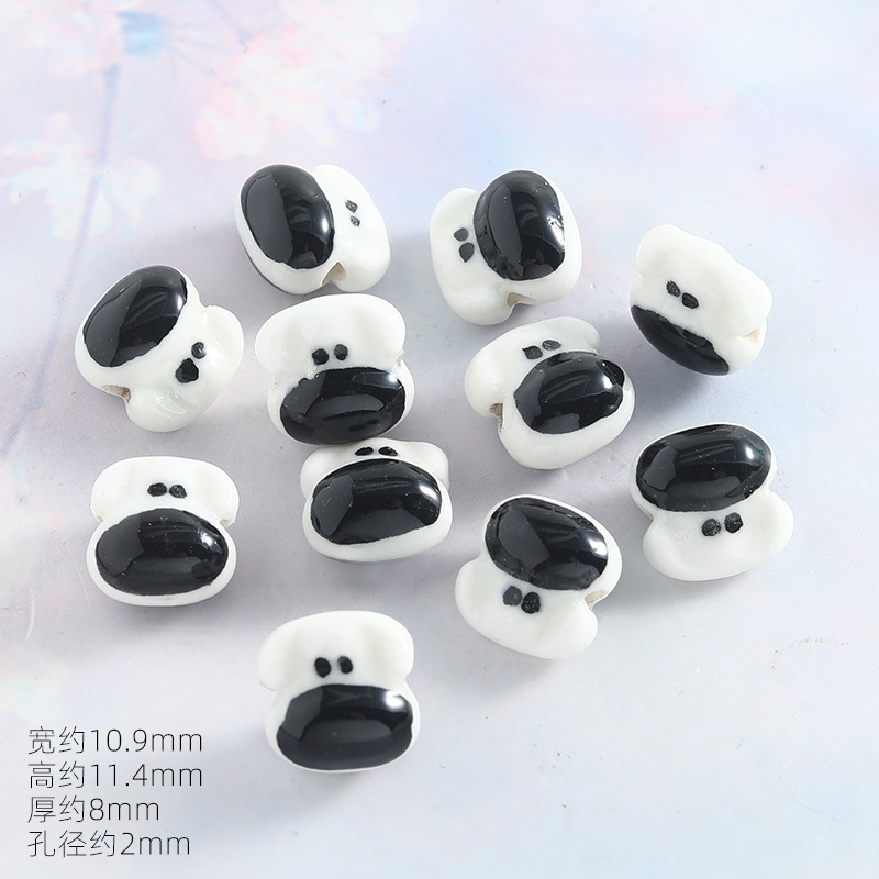 Hand drawn black nose dog (horizontal hole)