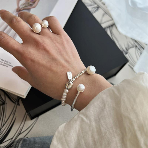 Korean version pearl bracelet open-style bangle for women, INS cool wind, simple temperament, versatile, unique design sense, trendy bracelet