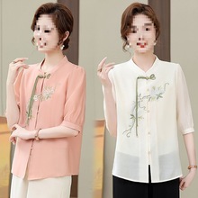 妈妈夏季套装新中式短袖衬衫新款中老年女装国风刺绣真丝上衣