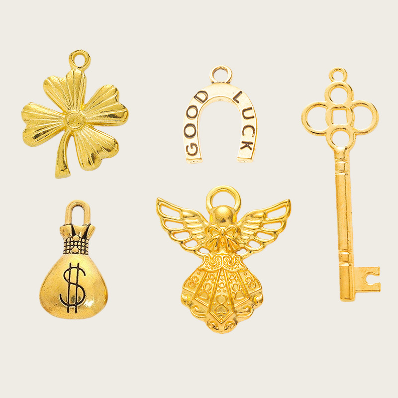 Retro Gold Jewelry Accessories Four-Leaf Clover Letter Horseshoe Angel Skull Dollar Money Bag DIY Cowboy Pendant