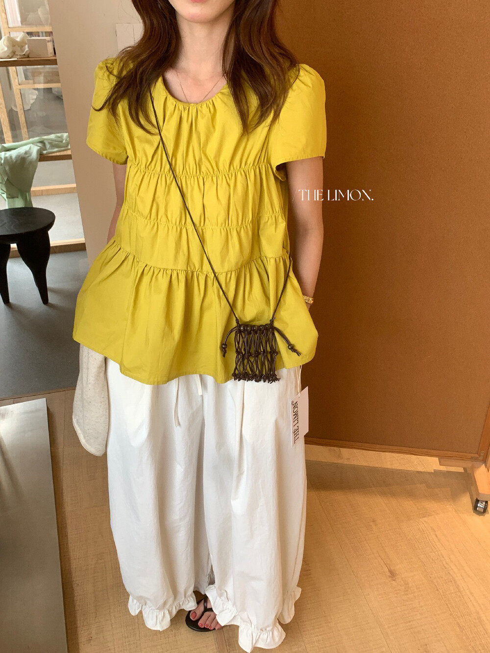 Áo thun nữ cổ tròn tay phồng xếp ly nhún chun — Xanh đen, màu hồng, màu trắng, màu vàng chi tiết 12
