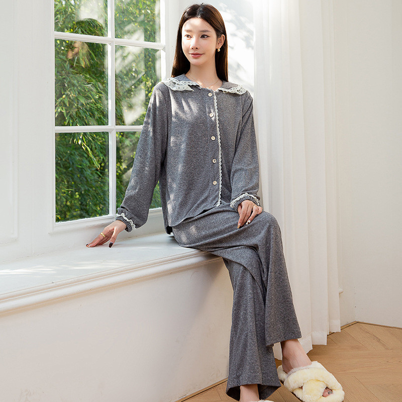 2026 New Autumn and Winter Korean Style Thickened Loose Terry Velvet Lace Splicing Loungewear Set, Casual and Suitable for Wearing Outside