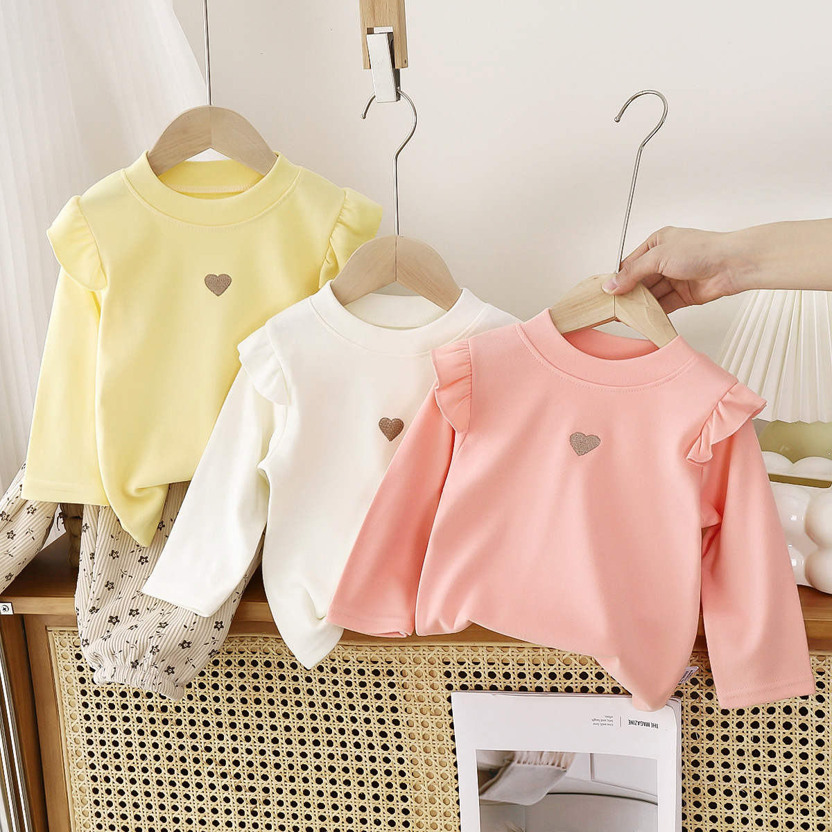 Camiseta de base para niños otoño y invierno nueva camiseta cálida para bebés camiseta de niñas camiseta de base de encaje camiseta de base ropa infantil