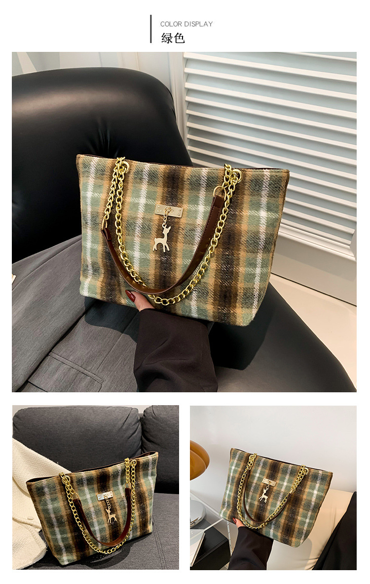 Fashionable woolen trendy striped deer bag for women, new autumn 2024 collection, chain niche single-shoulder crossbody bag undefined