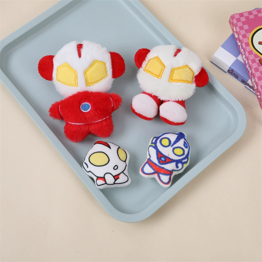 Мультяшный плюшевый соленые яйца Супермен Ультрамен кукла Аксессуары Брошь Одежда Украшения Шарф Перчатки Аксессуары Декор