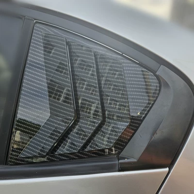 Şüşə kənarı xromları/moldingləri Models Rear Triangle Window Blinds
