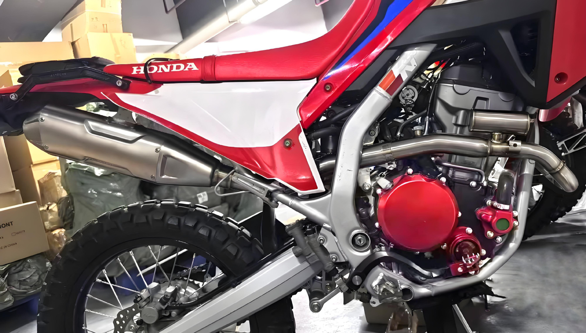 Applicable to Honda CRF250L/300L Kawasaki KLX230 off-road motorcycle modified exhaust pipe Expeditionary Force suit
