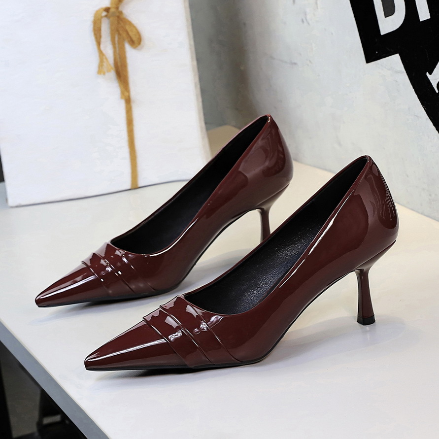 Elegante Damen Stiletto Pumps Aus Lackleder Mit Spitzem Zulauf_voghion.com