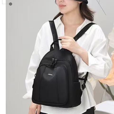 Women's Backpack 2025 New Fashion Versatile Trendy Large Capacity Korean Style Nylon Travel Backpack for Women