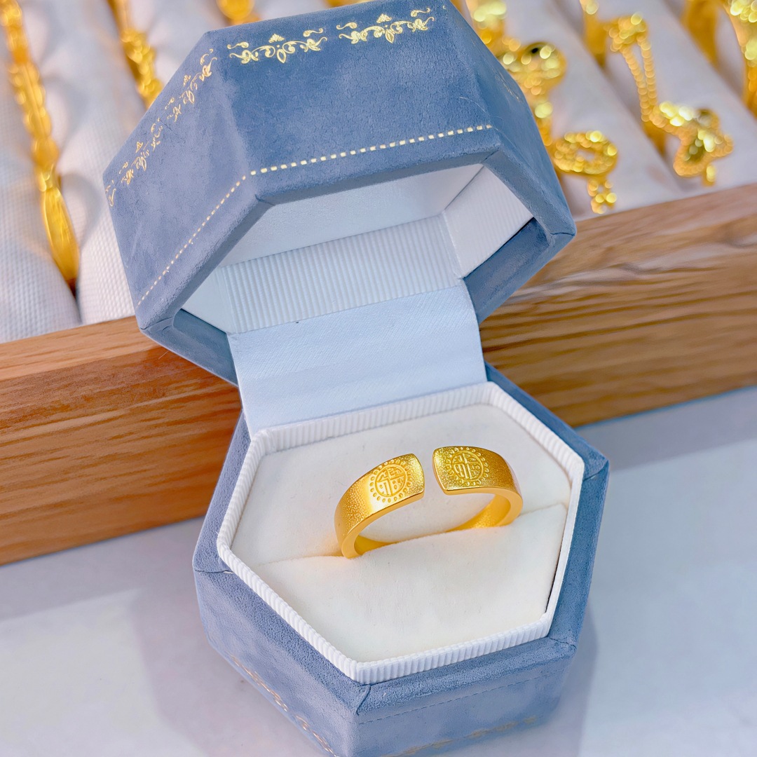 One size ring