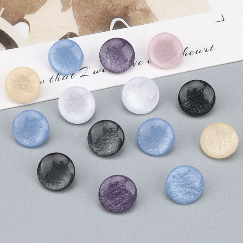 In stock resin pearlescent shirt buckle women's chiffon lace dress clothes small button shirt buckle baby cardigan button