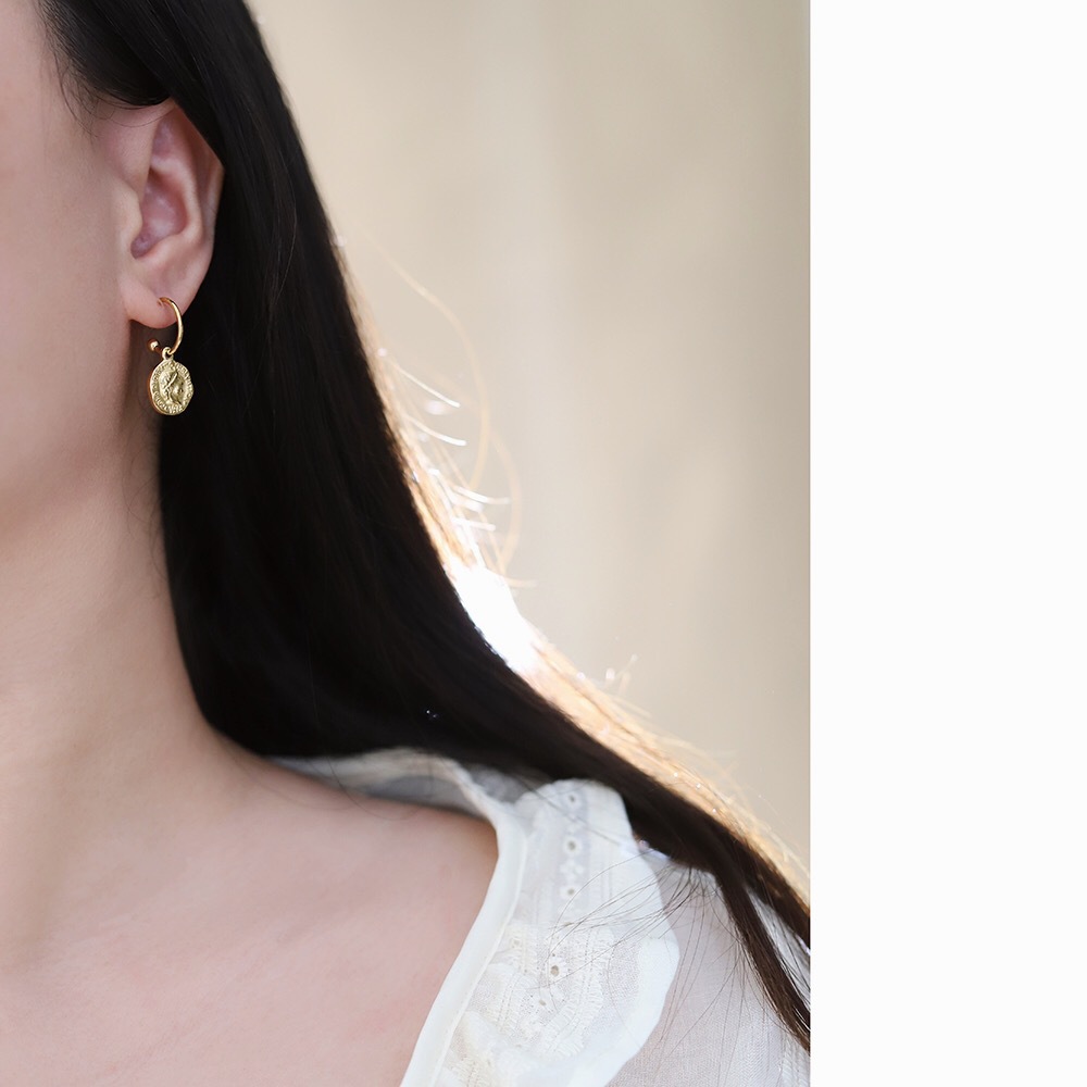 Fashion Portrait Titanium Steel Pearl Pendant Necklace 1 Piece