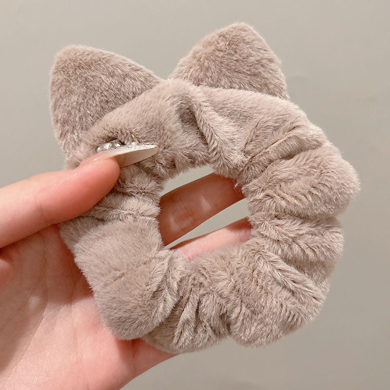 3#Oreja de gato color gris marrón
