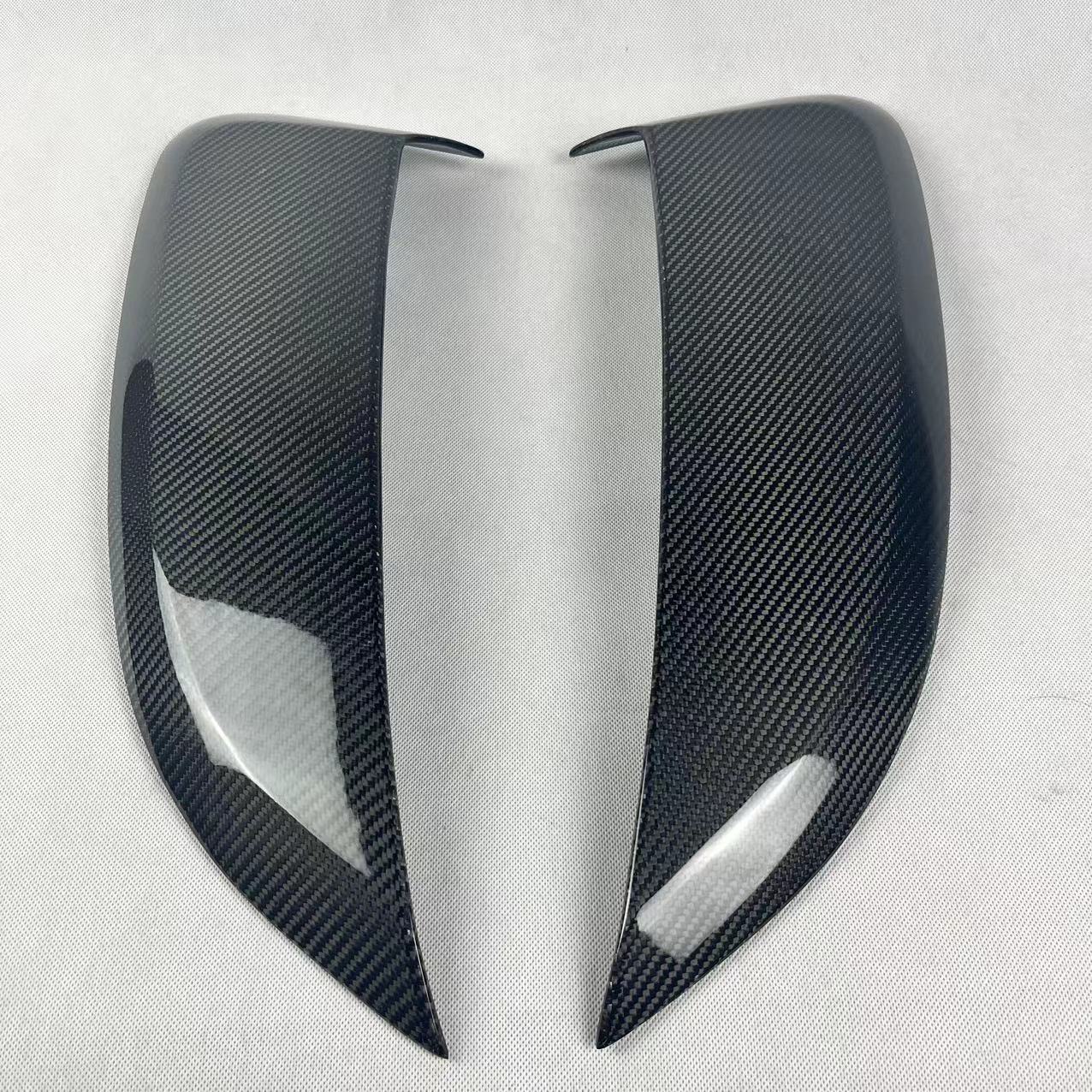 Suitable for Porsche 718 carbon fiber rear leaf air outlet 982 bright black GT4 air outlet CayMan side air outlet