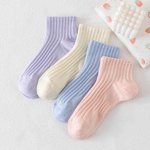 Antibacterial, odor-resistant, sweat-absorbent women's breathable shock-absorbing comfortable sports socks, basketball socks for women, crew socks