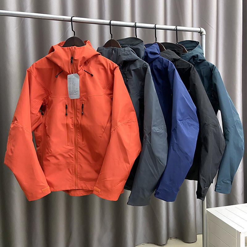 Men's Waterproof Hardshell Sv Jacket with Stormproof and Rainproof Features for Skiing, Similar to Niaojia's Model, Suitable for Spring and Autumn in Xizang