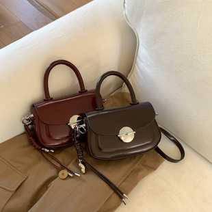 �߼��ж��������R����Ů2025�¿��ﶬ�r�Џ͹�С���ٴ�μ�б���