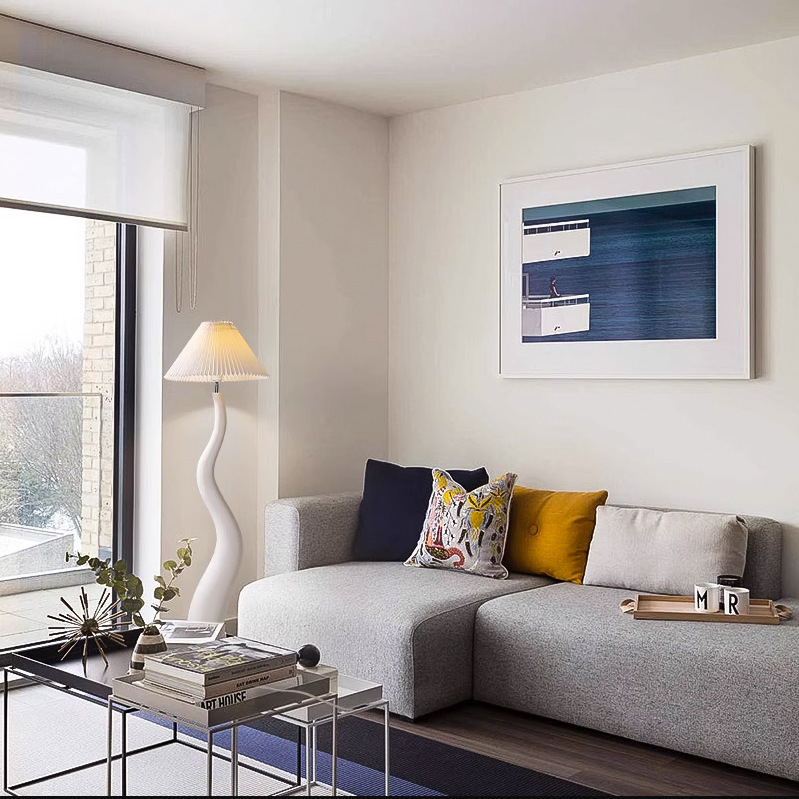 French-style living room floor lamp, Nordic cream-style bedroom study atmosphere decorative lamp, high-end sense, curved pleated shade