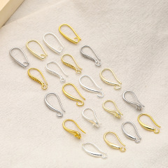 14k包みの金の保色の耳掛けを厚くして、玉を持って耳の針の部品を支えます。