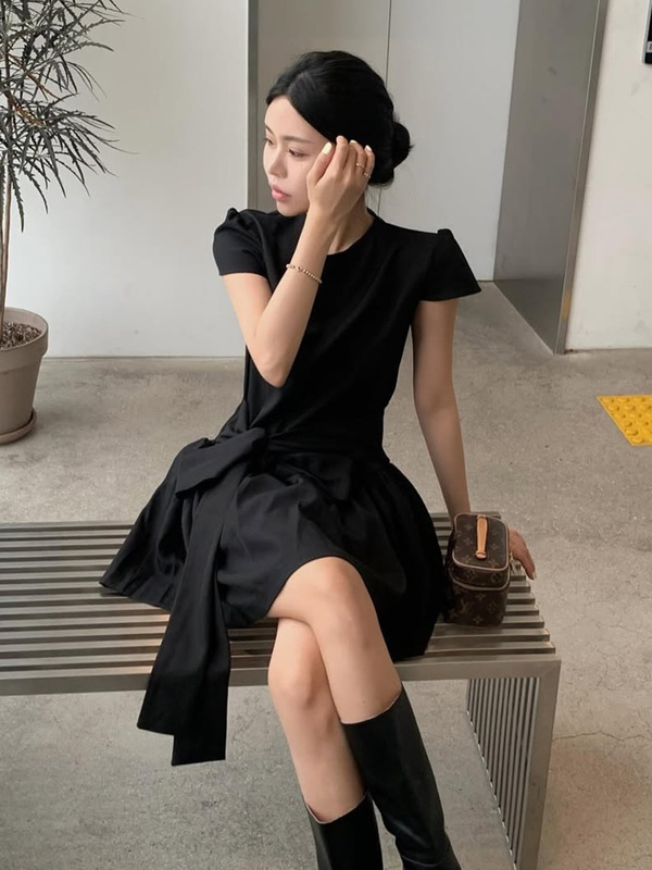 法式简约纯色绑带褶皱A字短裙女跨境圆领气质通勤收腰显瘦连衣裙|undefined