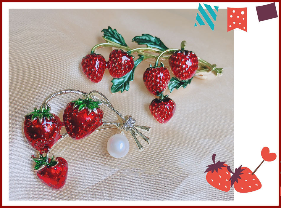 New fashion strawberry enamel brooch exquisite retro drops Ollie fruit series corsage badge in stock wholesale