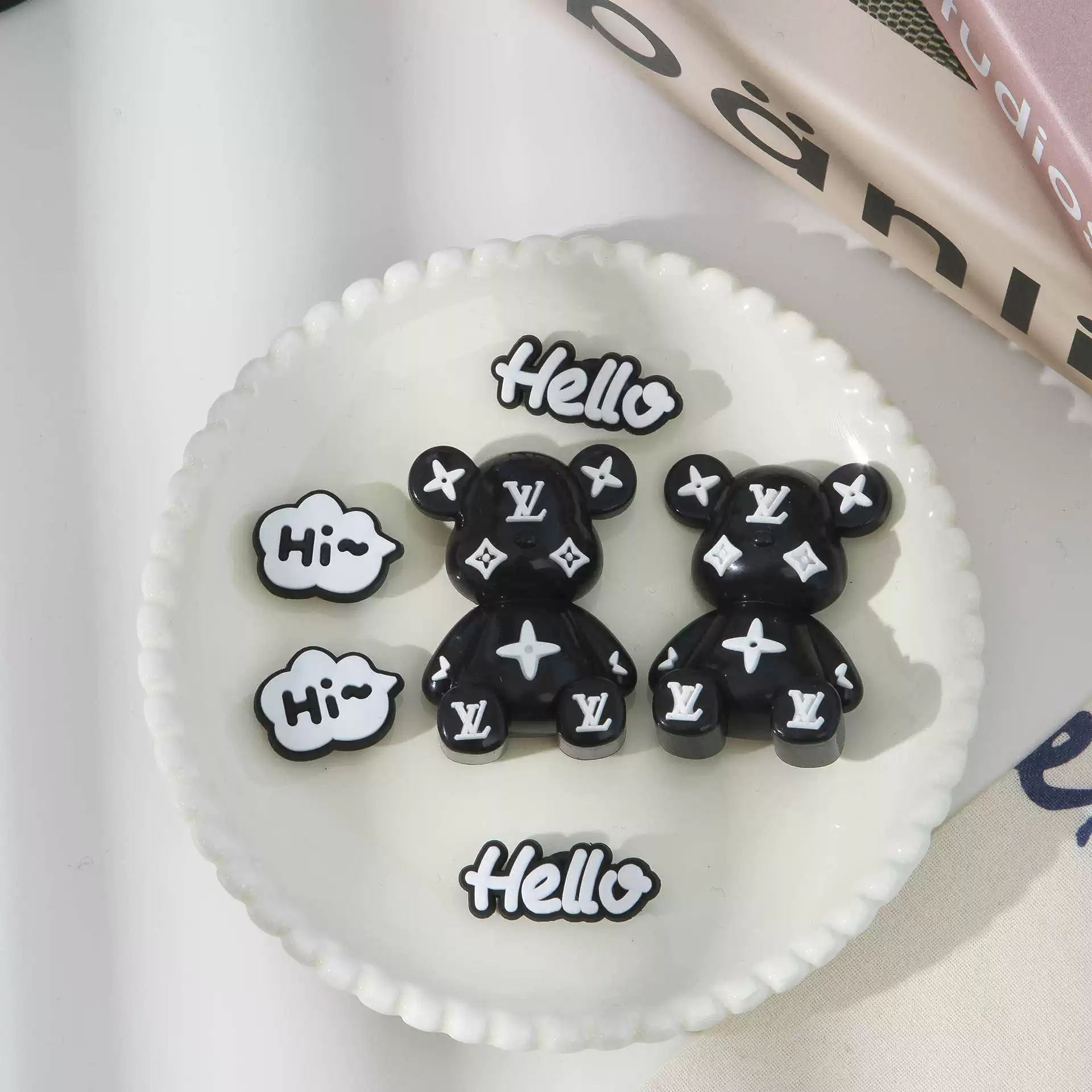 Милые аксессуары для обуви Crocs: шармы и украшения для женской обуви, съемные, новый стиль, парные, мультяшные, оптом, для женской обуви