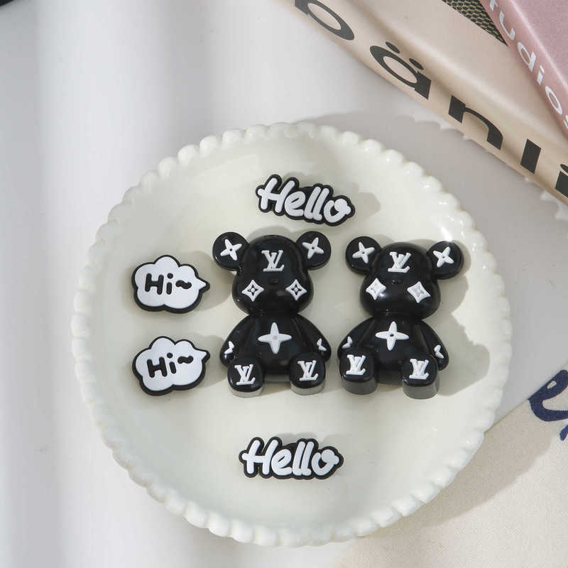 Cute Croc Shoe Accessories Shoe Charms Shoe Decorations for Women Detachable New Style Couple Cartoon Wholesale Women's Shoes