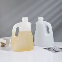 高端pe食用油刀型油桶2.3升山茶油橄榄油核桃油包装桶配鲸鱼嘴盖