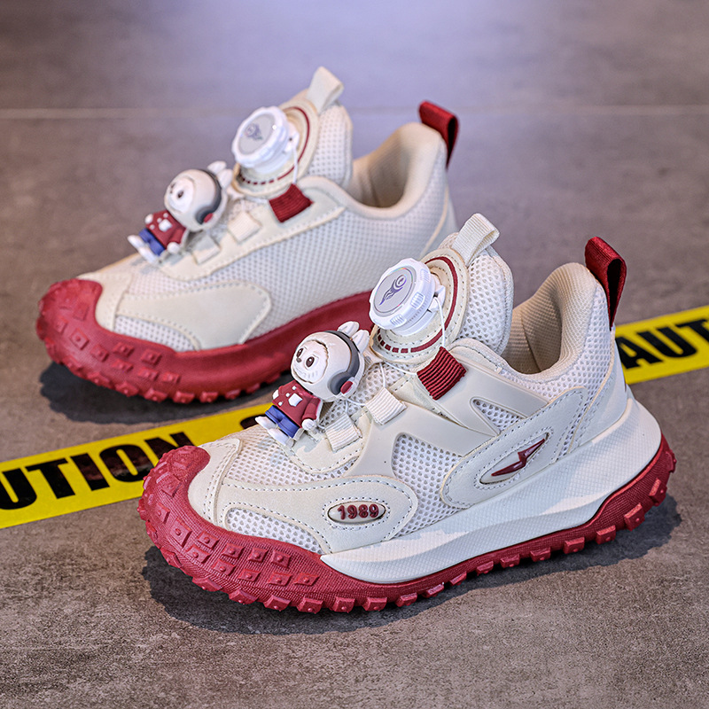 Zapatos para niñas Labu 2025 nuevos zapatos de corrida para niños de otoño zapatos ligeros antideslizantes para niñas zapatos de papá