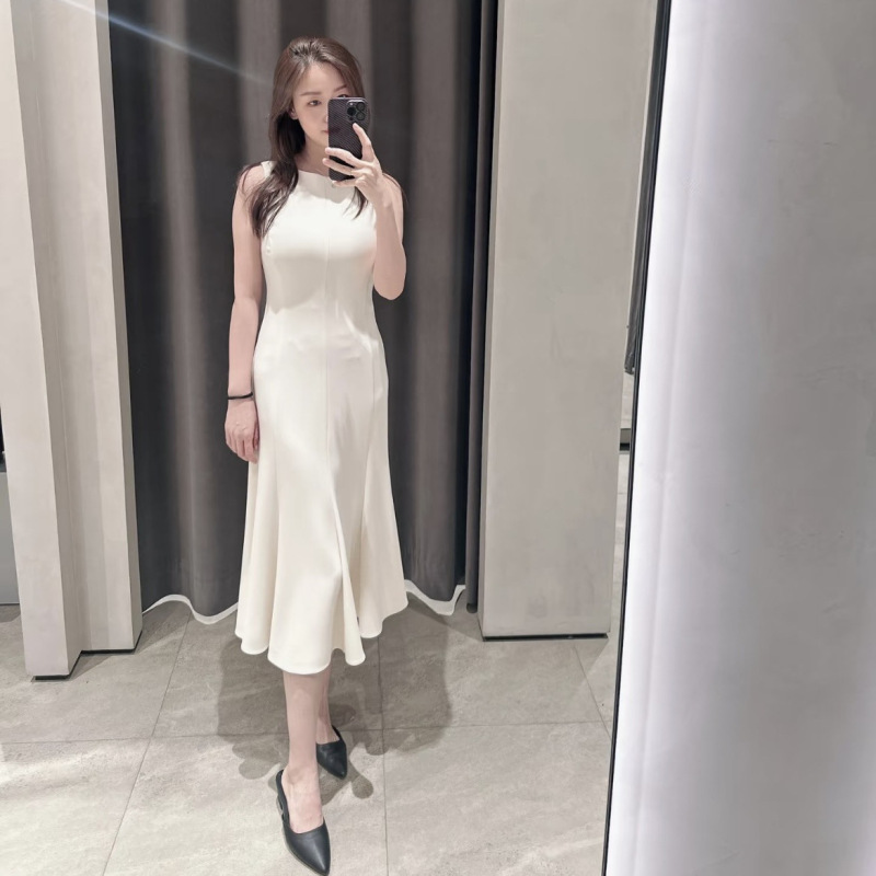 TH Theorist 2025 Spring and Summer New Elegant Simple Slim Triacetic Acid Blended Boat Collar Fishtail Umbrella dress