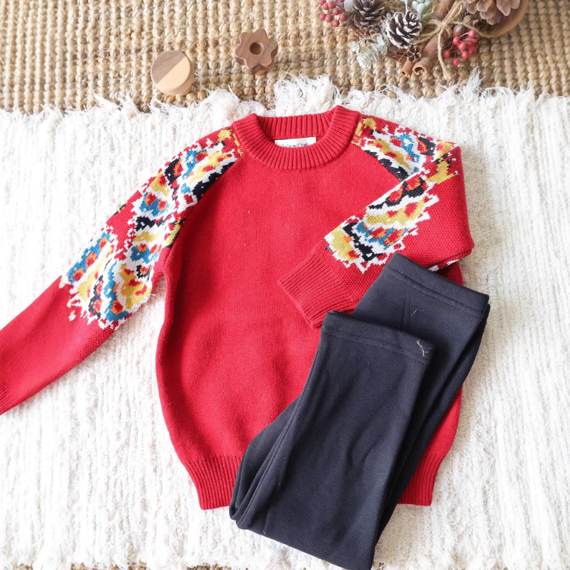 In Stock, New Style for Boys and Girls, New Year's Eve Festive Embroidered Red Sweater, Cute Woolen Sweater, Thick Pullover Top