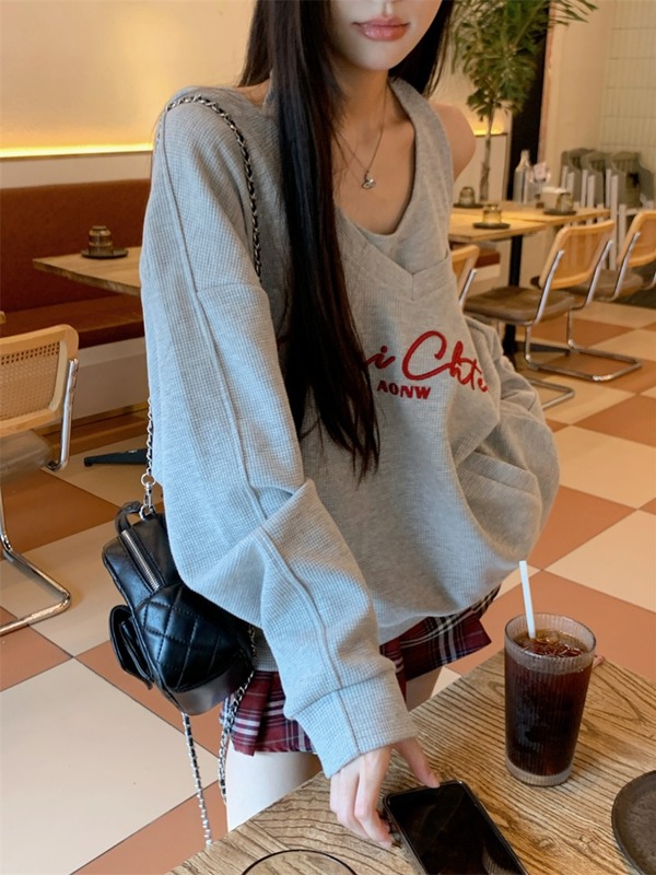 甜辣妹运动休闲V领长袖卫衣背心格子短裙女2025秋季新款时尚套装|undefined