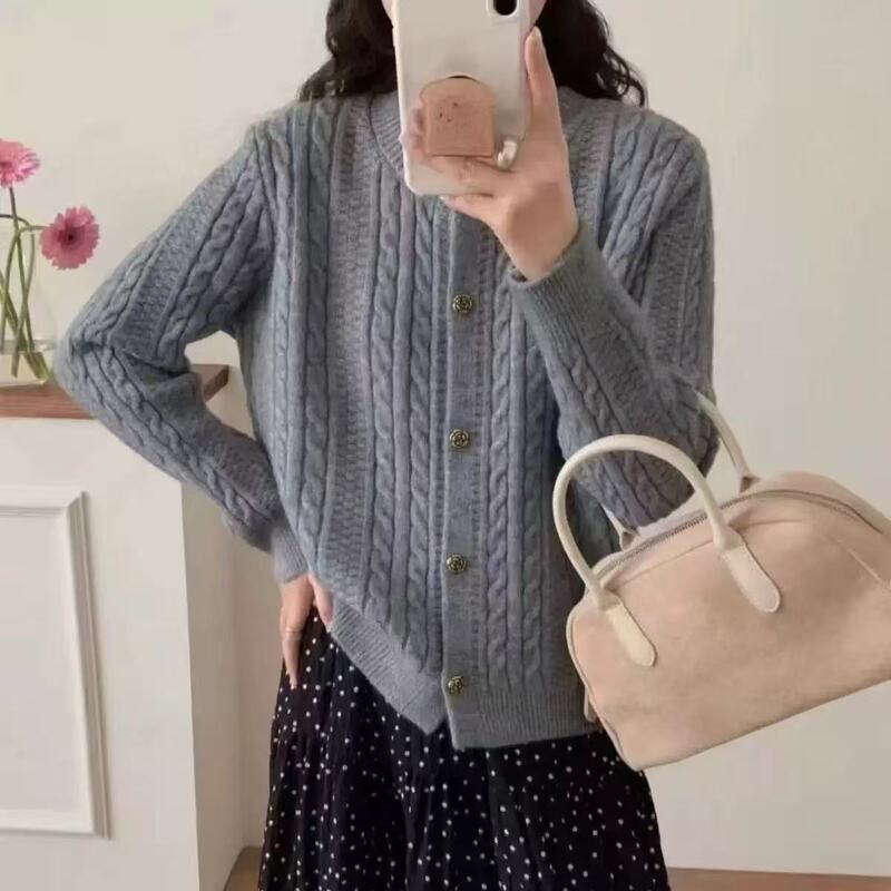 慵懒风圆领复古软糯时尚毛衣麻花长袖百搭针织开衫玫瑰花扣子上衣|undefined