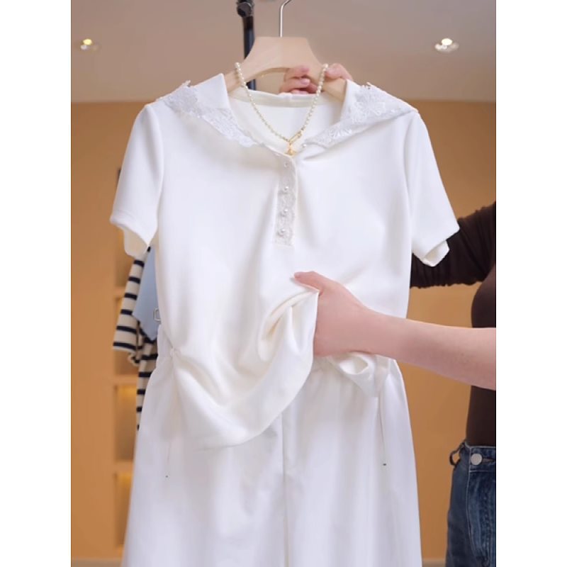 Lace white summer T-shirt with hood