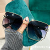 Square metal fashionable trend sunglasses flower-shaped, 2023 collection, gradient, European style